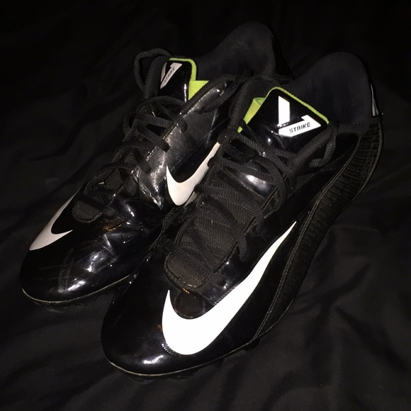 nike v strike football